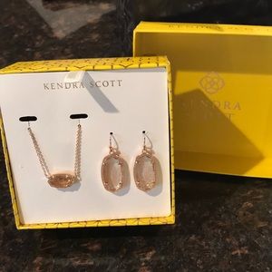 Kendra Scott/Dani/Elisa gift set rose gold dusted